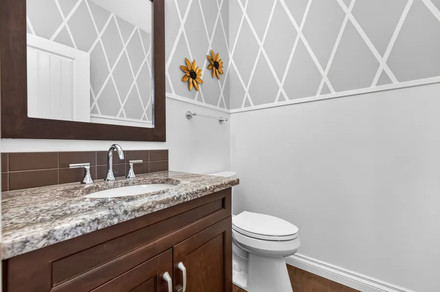 Powder room, granite vanity