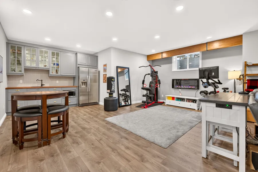 Lower-level wet bar and recreation area