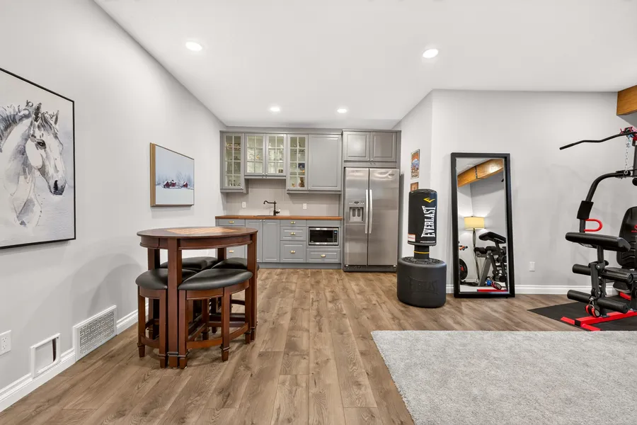 Lower-level kitchenette